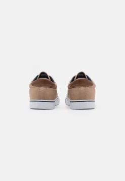 Pier OneUNISEX - Sneakers - Brown -Pier One 0667ac52398a4cb28ca9239f7e349af9 scaled