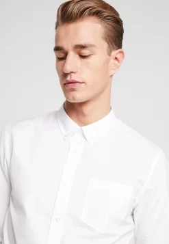 Pier One2 PACK - Kostymskjorta - White/light Blue 11 Pier One2 PACK - Kostymskjorta - White/light Blue -Pier One 135b9e8907b64d9cb056bf3b8eb7a27d scaled