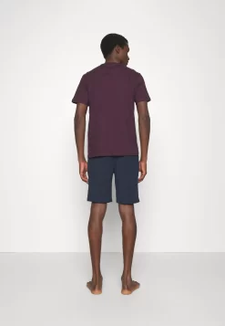 Pier OnePyjamas - Dark Blue/bordeaux -Pier One 19f3d0125f164a408f44d4b9770cce64 scaled