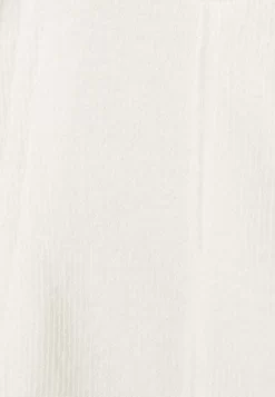 Pier OneCargobyxor - White -Pier One 2d1c3c8150a443e1bc64661db75ba820 scaled