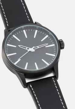 Pier OneUNISEX - Klocka - Black 7 Pier OneUNISEX - Klocka - Black -Pier One 370ad5cb755f444b9aa15a53da275e3a scaled