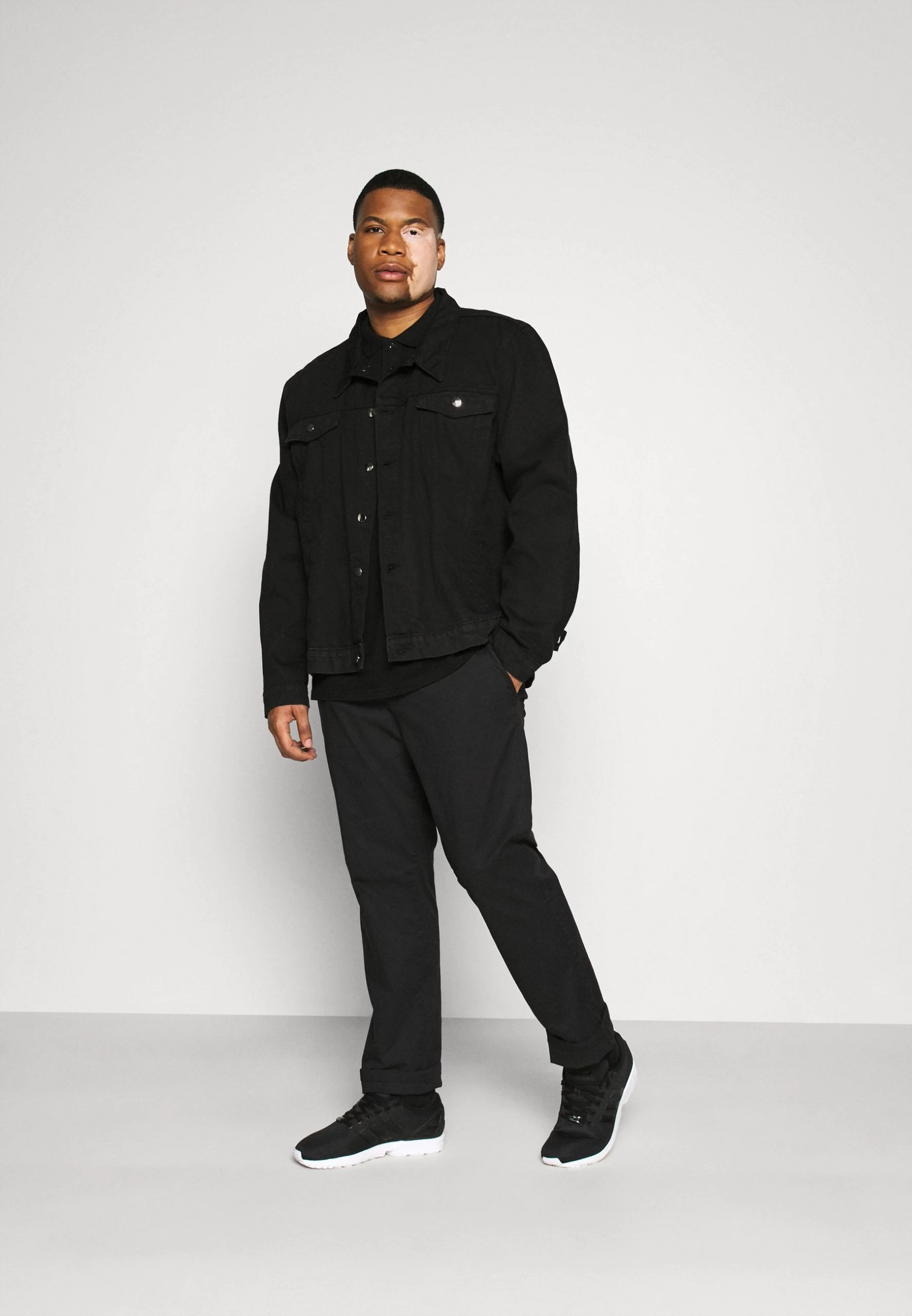 Pier OnePiké - Black 2 Pier OnePiké - Black - Bild 2