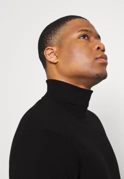 Pier OneStickad Tröja - Black -Pier One 6cdf085b68974df0b2b7267576ca751b scaled