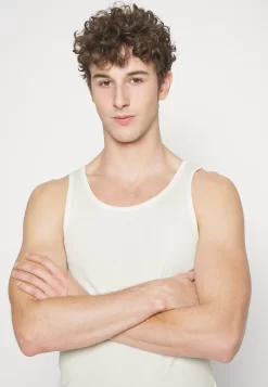 Pier One5 PACK - Undertröja - White 11 Pier One5 PACK - Undertröja - White -Pier One a7b42243b4ce47b5b9118c128a1d9fb9 scaled