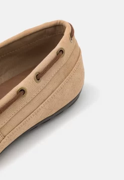 Pier OneUNISEX - Slip-ins - Beige -Pier One b84568eee1c94db9b2bb126621057665 scaled