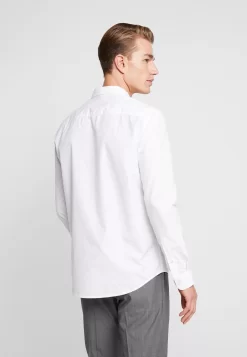 Pier One2 PACK - Kostymskjorta - White/light Blue 8 Pier One2 PACK - Kostymskjorta - White/light Blue -Pier One be6c104a9fb24ec4b7e3fbf862bb62fa scaled