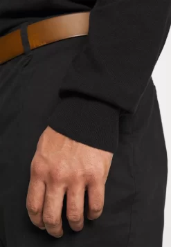 Pier OneStickad Tröja - Black -Pier One c491cef8c25c426aaa48c349875b40e7 scaled