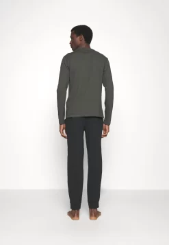 Pier OnePyjamas - Black/khaki -Pier One cc967b700a6247b8b7f004f945bc725f scaled