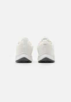 Pier OneUNISEX - Sneakers - White 8 Pier OneUNISEX - Sneakers - White -Pier One e03fe9fd22b04e0697ada19849646b15 scaled