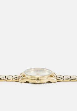 Pier OneKlocka - Gold-coloured 6 Pier OneKlocka - Gold-coloured -Pier One eb87b08b776a4662a5bafdbc35722771 scaled